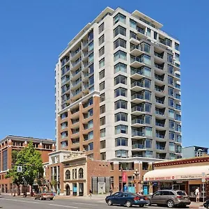  Apartment Modern 2 Bedroom Ocean Views Downtown Free Parking Canada