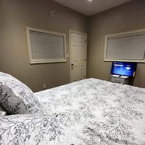  Homestay Amueblada En Eglinton Canada